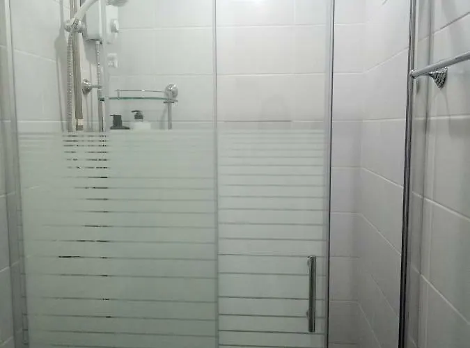 1 Bedroom Furnished 아파트호텔